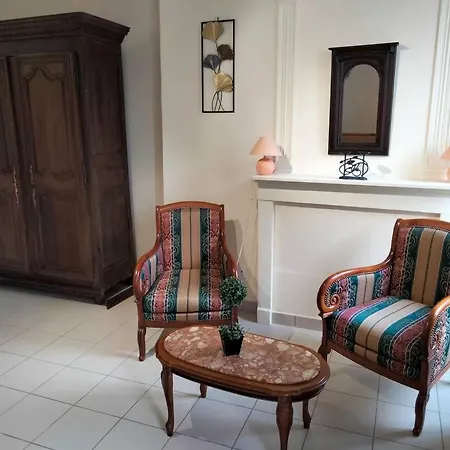 Gite De La Tour Guillon-Terre-Plaine Exterior foto